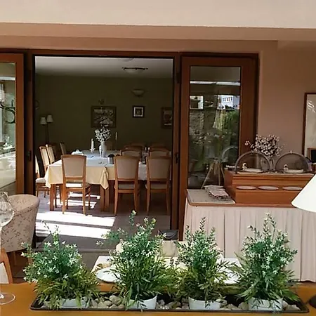 Guest house U Labe Hradec Kralove