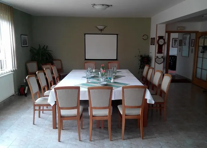 U Labe 3* Hradec Králové